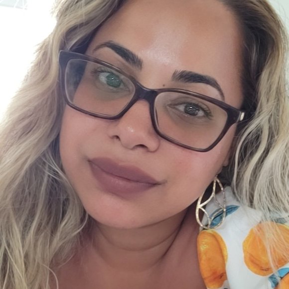 Meet your Posher, Natasha - Picture 1 of 1